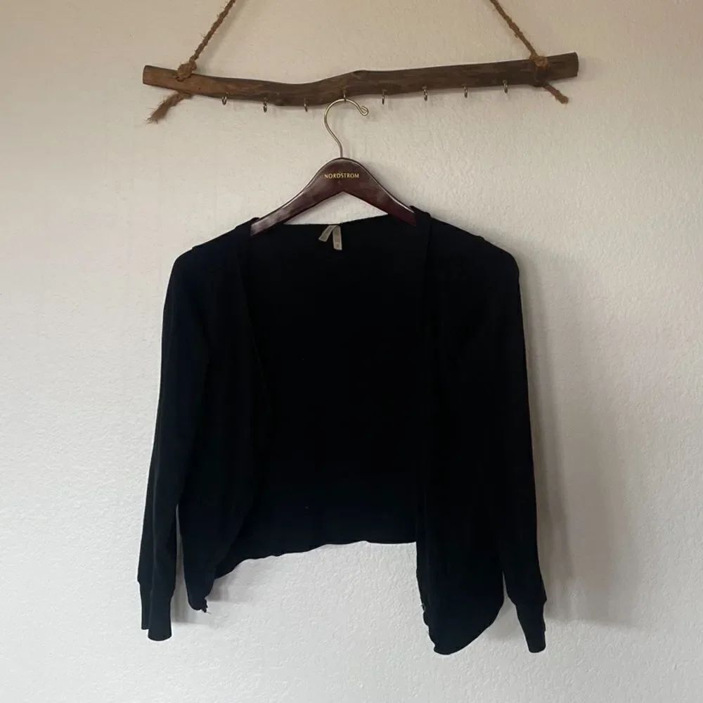 Black cardigan 
